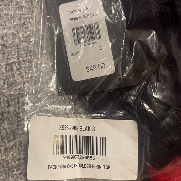 Frederick's of Hollywood Taormina One Shoulder Black Bikini Top Small NWT - Picture 3 of 3